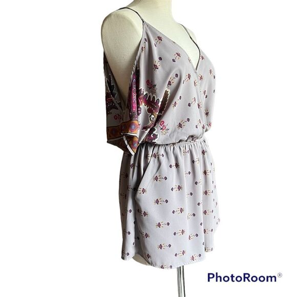 ASTR The Label Sz S Boho Floral Romper Jumpsuit With Pockets - Picture 6 of 15